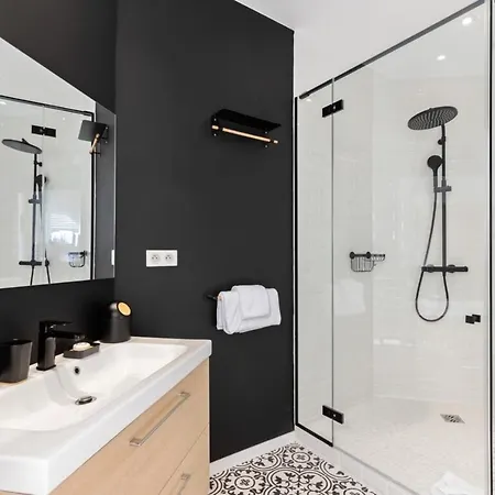 아파트 Stunning 2 Bedroom *