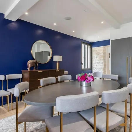 Apartment Stunning 2 Bedroom Paris