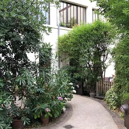 Stunning 2 Bedroom Apartment