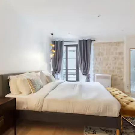 Stunning 2 Bedroom Apartamento *