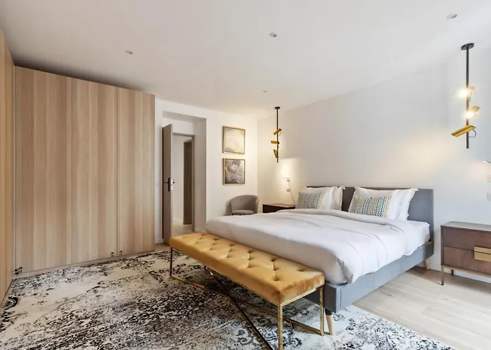 Stunning 2 Bedroom Appartement *