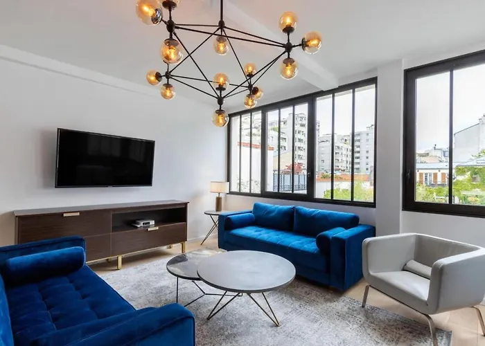 Stunning 2 Bedroom Parijs