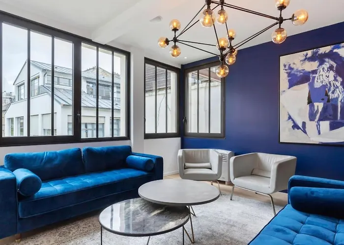 Stunning 2 Bedroom *